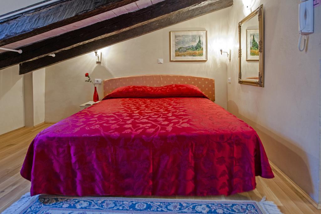 Residence Marco Polo Centro Storico Rovinj Exteriör bild