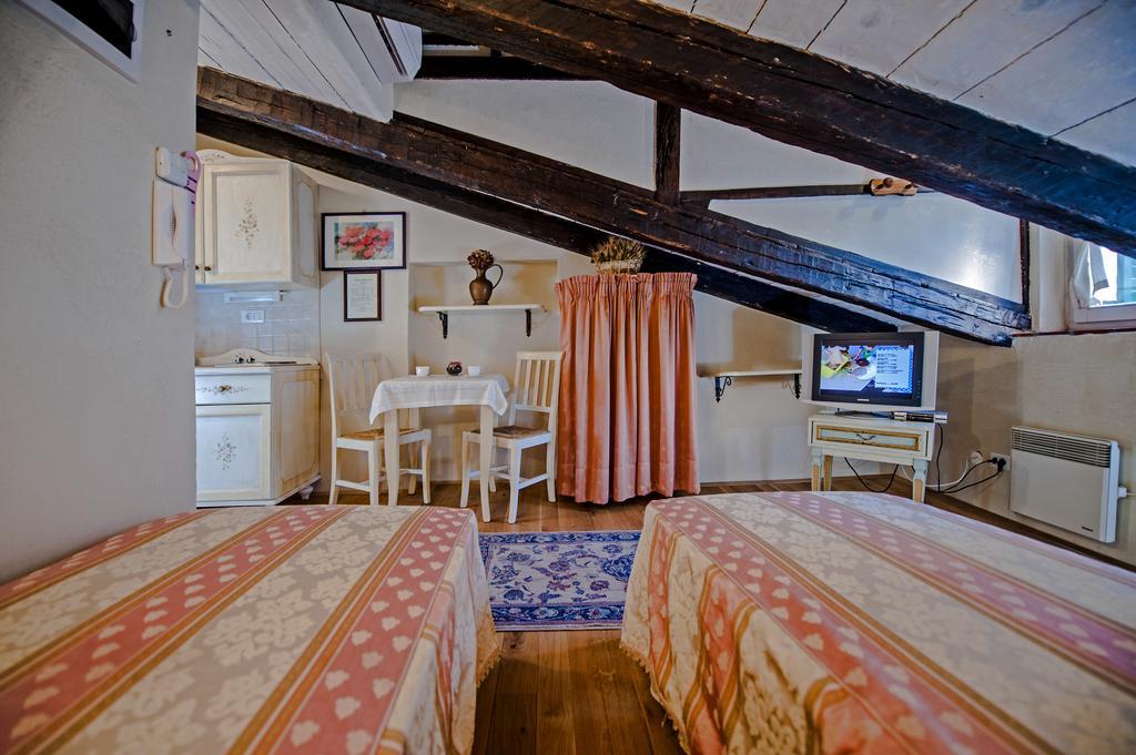 Residence Marco Polo Centro Storico Rovinj Exteriör bild