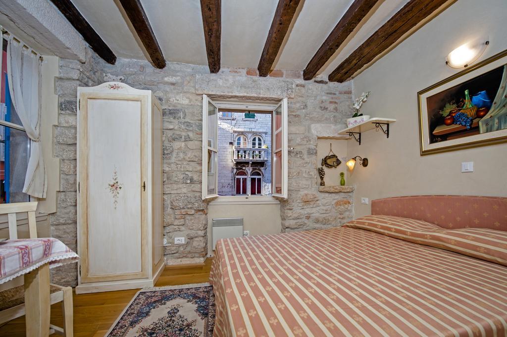 Residence Marco Polo Centro Storico Rovinj Exteriör bild