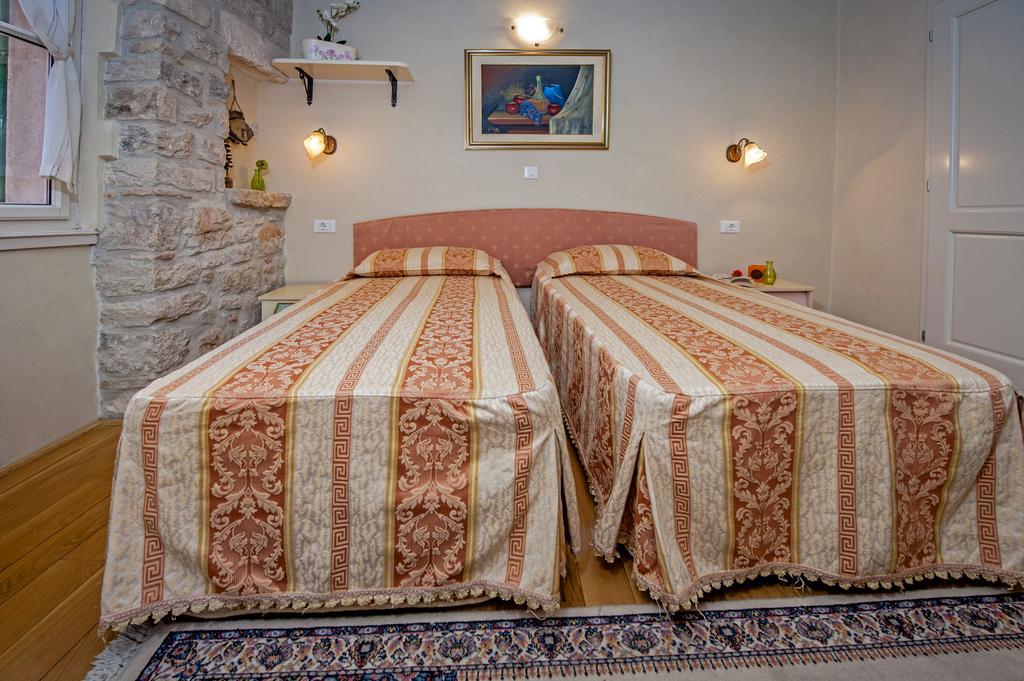 Residence Marco Polo Centro Storico Rovinj Exteriör bild
