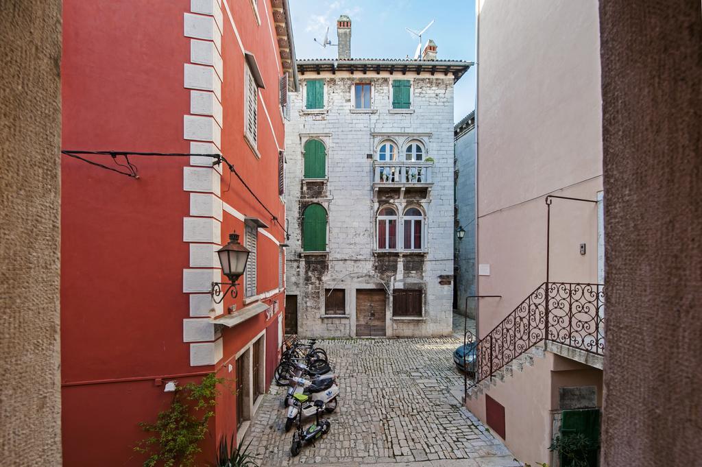 Residence Marco Polo Centro Storico Rovinj Exteriör bild